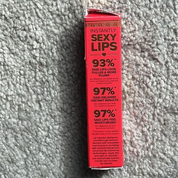 🌸HP 🌸Too Faced Lip Injection Extreme in Strawberry Kiss! - Picture 5 of 11